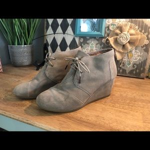 Toms Desert Wedge Bootie